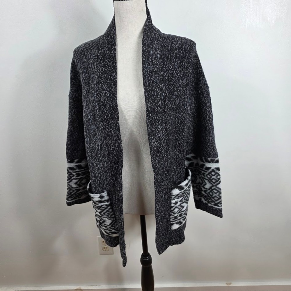 Stradivarius Womens Marled Knit Cardigan Sweater Black White Geometric Pocket S